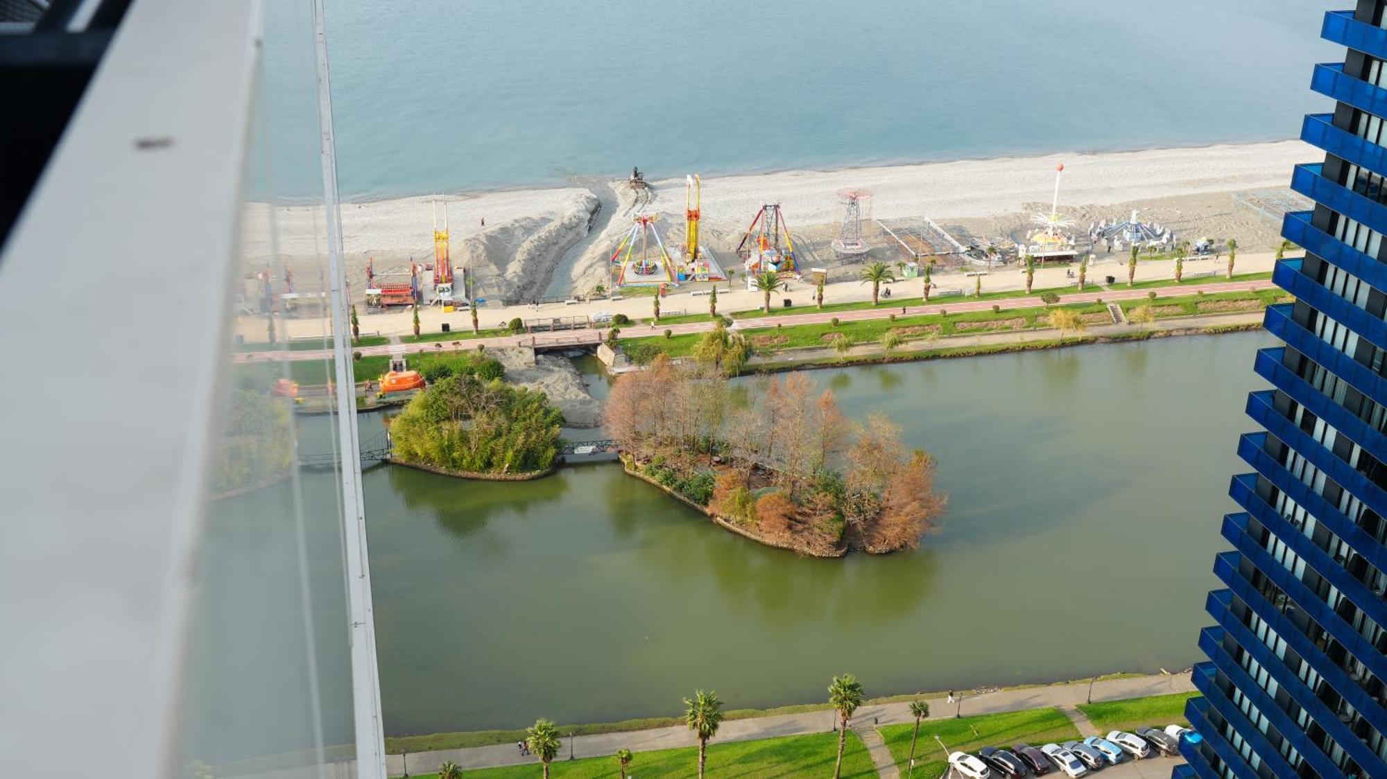 Lux Apart Hotel 555 Batumi Kültér fotó