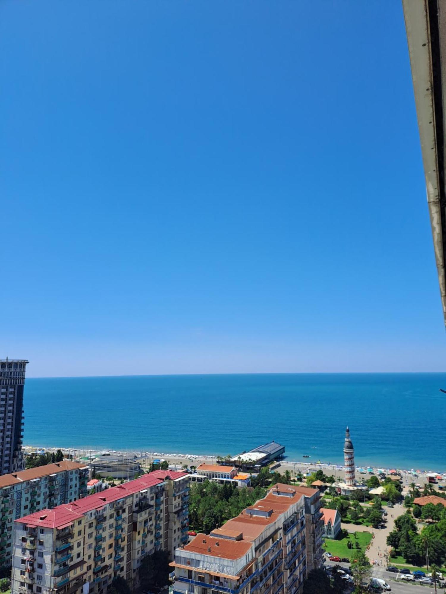 Lux Apart Hotel 555 Batumi Szoba fotó